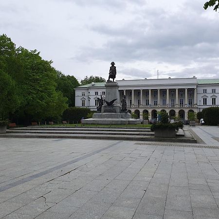 Park Saski Przechodnia Varsavia Esterno foto